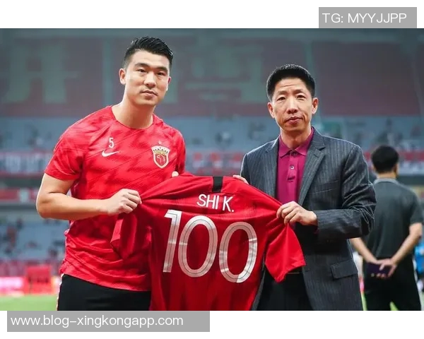 石柯深情告别感谢泰山球迷与队友携手共度难忘时光