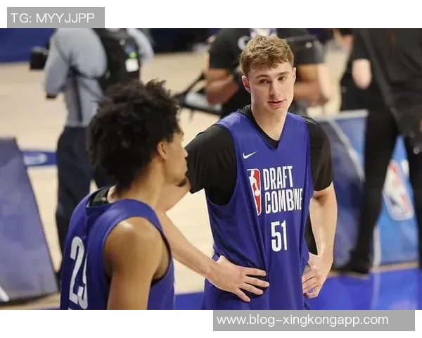 弗拉格谈与埃奇库姆关系称不认为是宿敌比较源于同届竞争环境