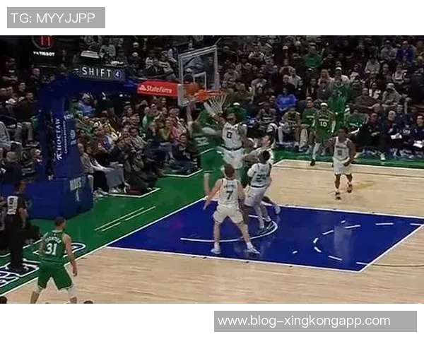 弗拉格连续四场得分30成为76-77赛季以来新秀第五人 弗拉格连续四场得分30成为76-77赛季以来新秀第五人