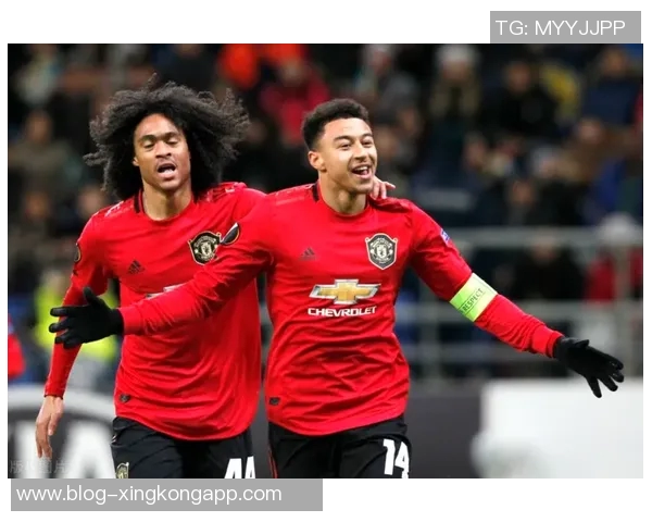 邓弗里斯入选国米欧冠对博德闪耀大名单引发球迷热议 邓弗里斯入选国米欧冠对博德闪耀大名单引发球迷热议